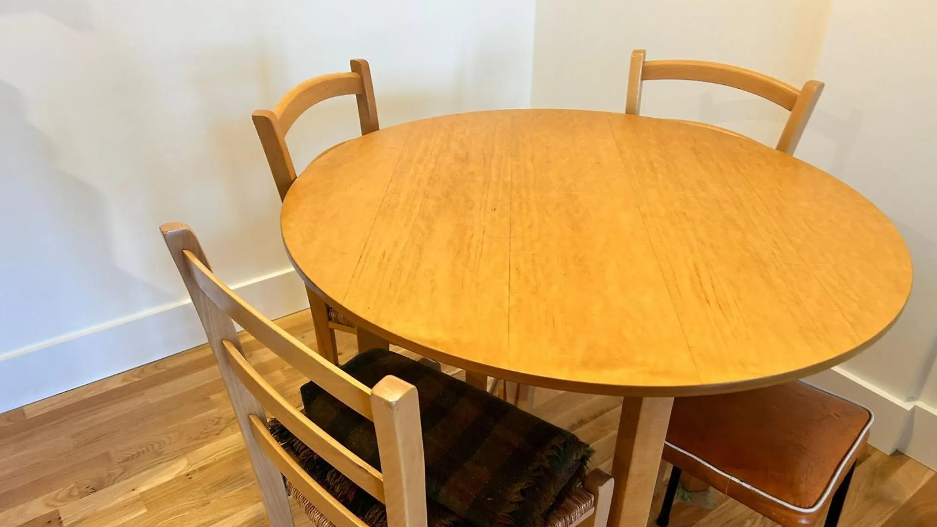 Flat W/ Balcony & Canal View - 4Min To Station Dublin